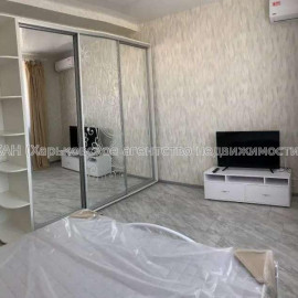 Продам квартиру, Победы просп. , 1 кім., 35 м², капитальный ремонт