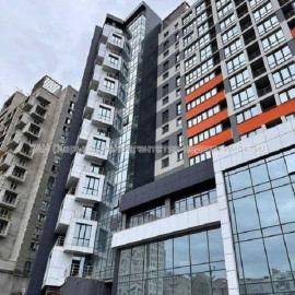 Продам квартиру, Клочковская ул. , 4 кім., 120 м², без внутренних работ