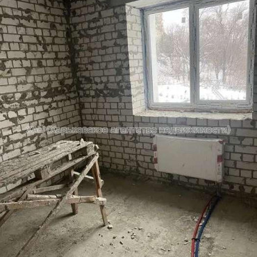 Продам квартиру, Клочковская ул. , 4 кім., 120 м², без внутренних работ 