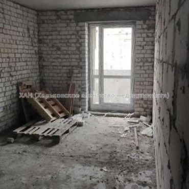 Продам квартиру, Клочковская ул. , 4 кім., 120 м², без внутренних работ 