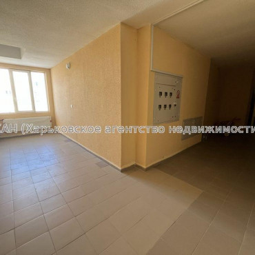 Продам квартиру, Домостроительная ул. , 1 кім., 44 м², капитальный ремонт 