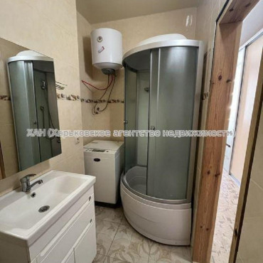 Продам квартиру, Домостроительная ул. , 1 кім., 44 м², капитальный ремонт 