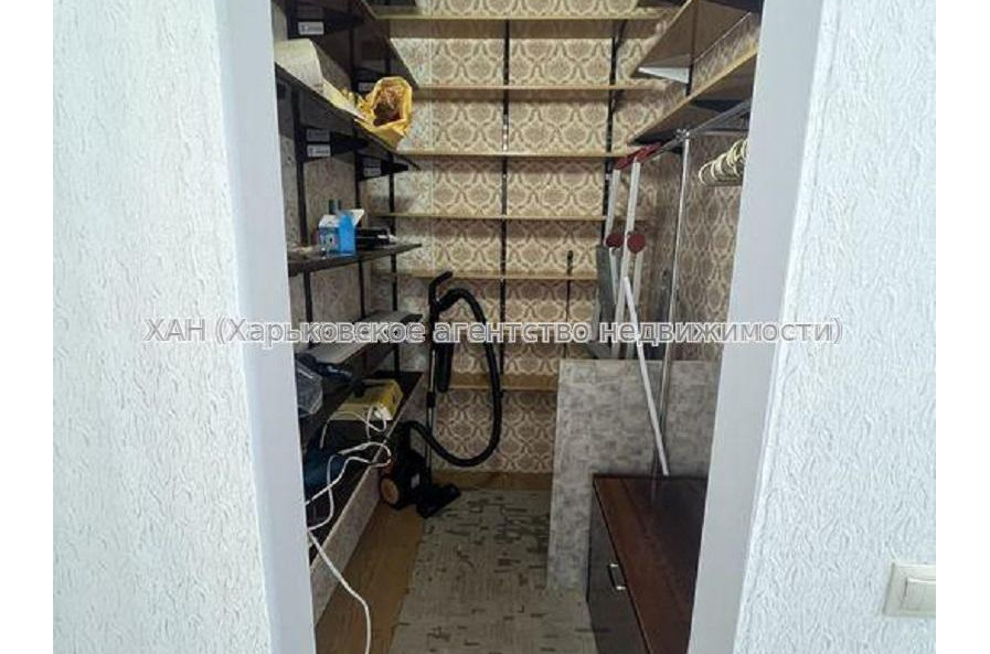Продам квартиру, Домостроительная ул. , 1 кім., 44 м², капитальный ремонт 