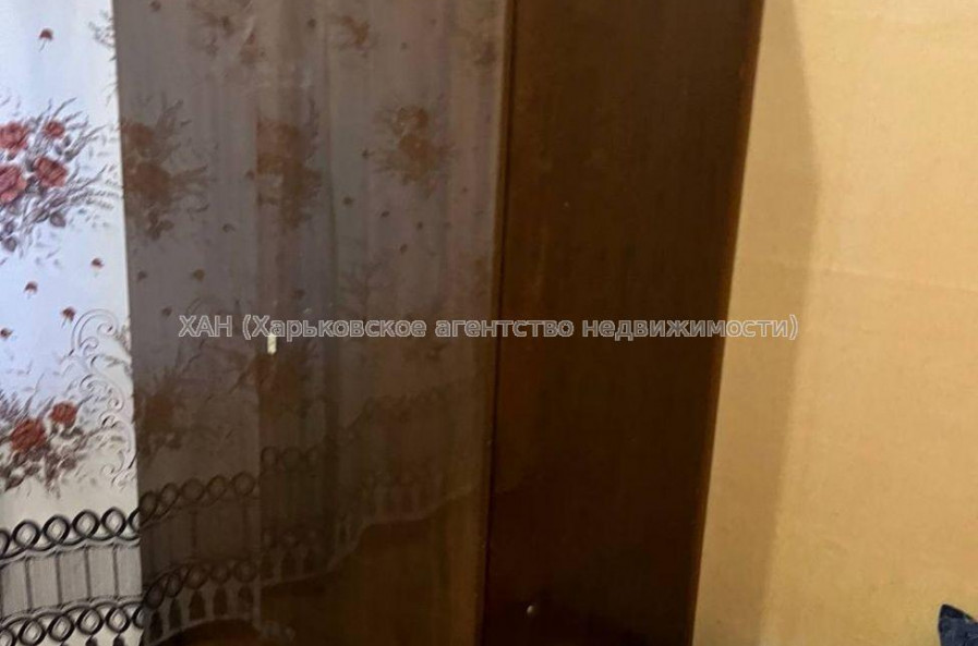 Продам квартиру, Владислава Зубенко ул. , 1 кім., 20 м², косметический ремонт 