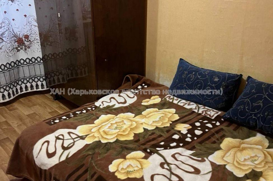 Продам квартиру, Владислава Зубенко ул. , 1 кім., 20 м², косметический ремонт 