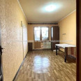 Продам квартиру, Амосова ул. , 3  ком., 64 м², капитальный ремонт 