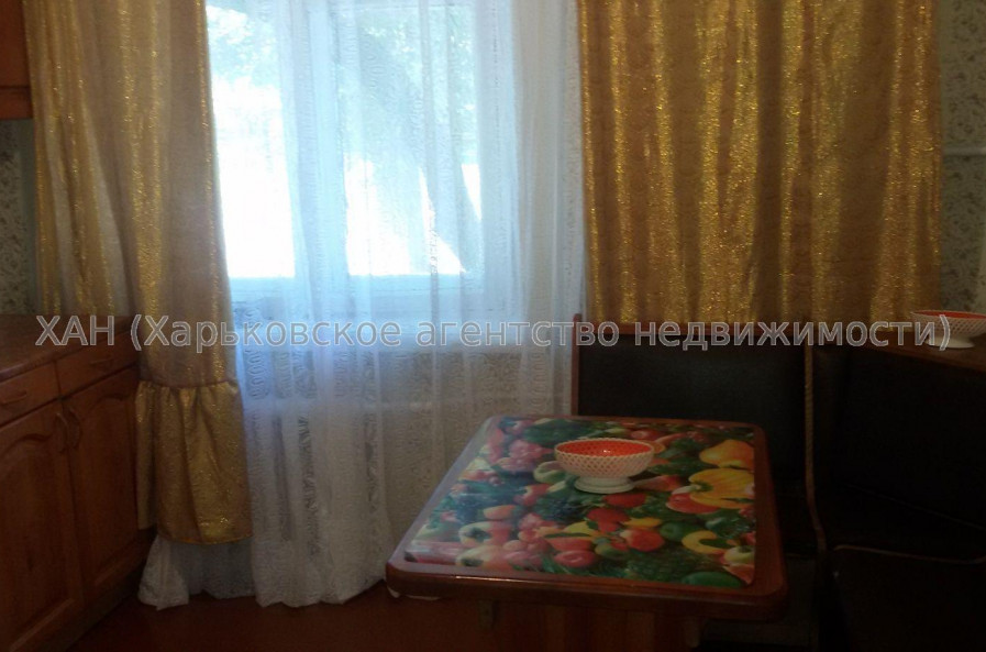 Продам квартиру, Индустриальный просп. , 1  ком., 32 м², косметический ремонт 