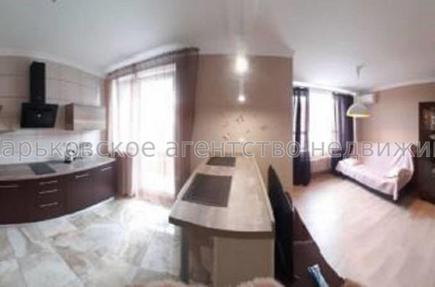 Продам квартиру, Драгоманова ул. , 1  ком., 40 м², капитальный ремонт 