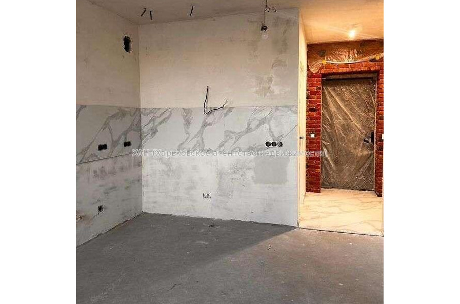 Продам квартиру, Пискуновский пер. , 1 кім., 41 м², частичный ремонт 