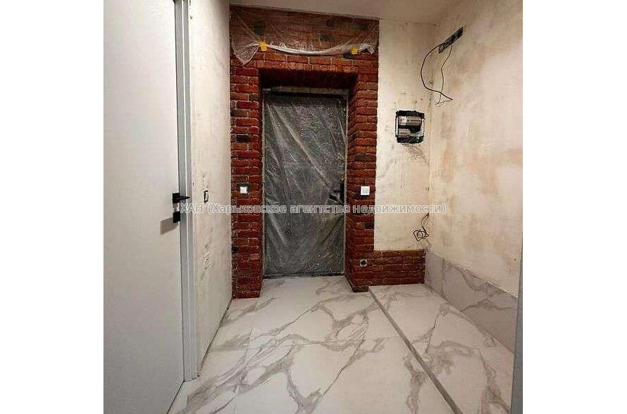 Продам квартиру, Пискуновский пер. , 1 кім., 41 м², частичный ремонт 