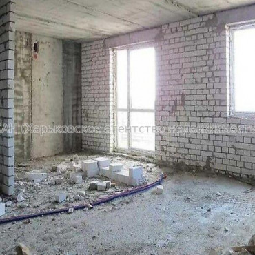 Продам квартиру, Льва Ландау просп. , 3 кім., 103 м², без внутренних работ 