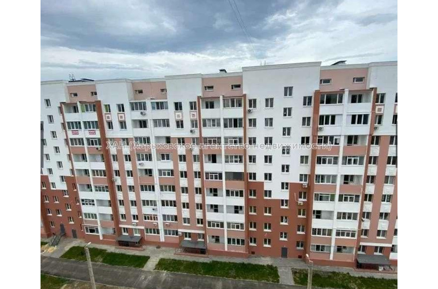 Продам квартиру, Шевченковский пер. , 2 кім., 56 м², без внутренних работ 