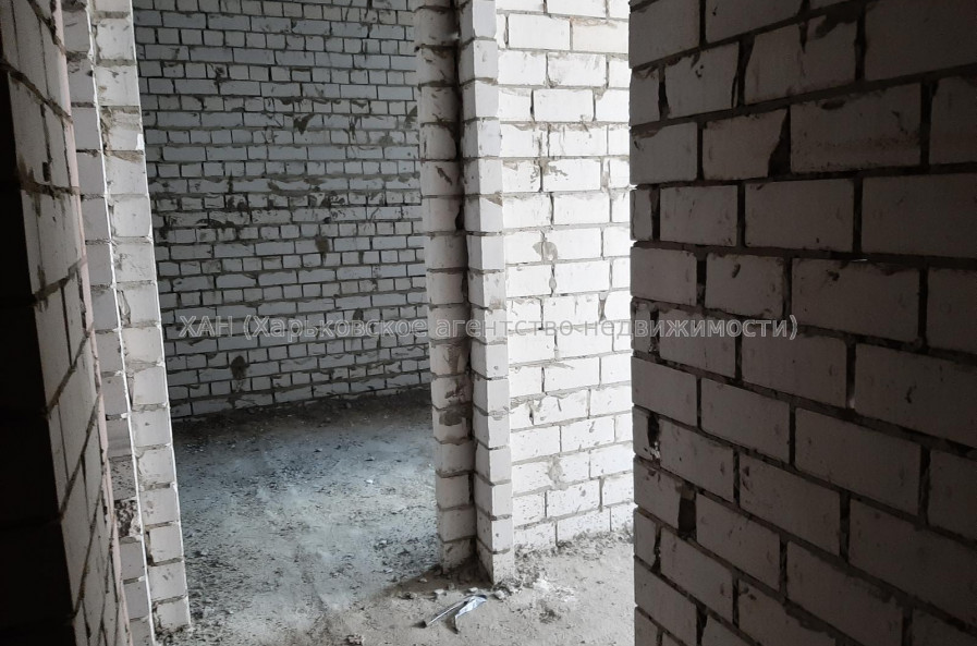Продам квартиру, Шевченковский пер. , 2 кім., 56 м², без внутренних работ 