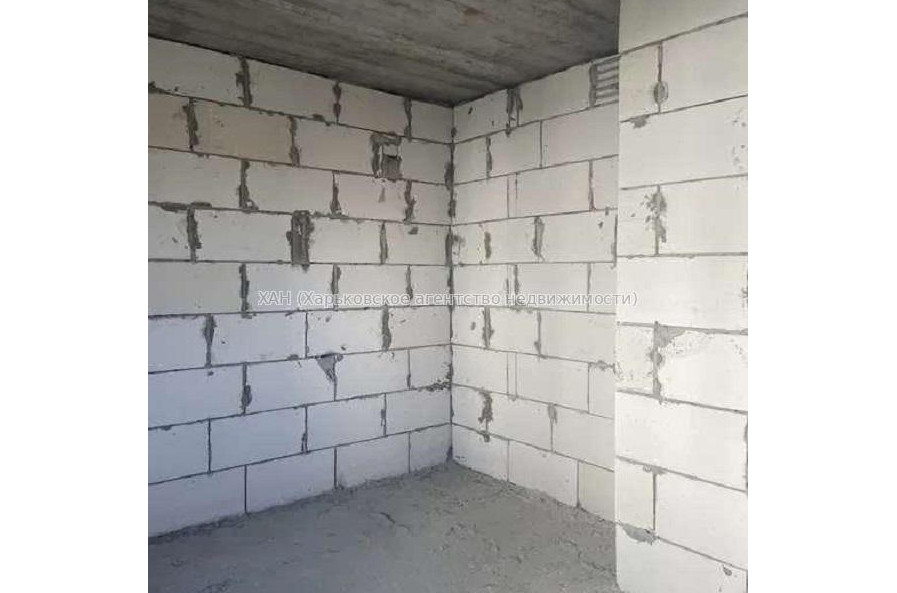Продам квартиру, Франковская ул. , 1  ком., 37 м², без внутренних работ 