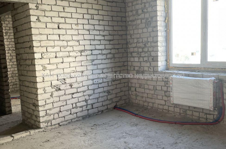 Продам квартиру, Франковская ул. , 1  ком., 37 м², без внутренних работ 