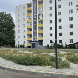 Продам квартиру, Франковская ул. , 1 кім., 37 м², без внутренних работ