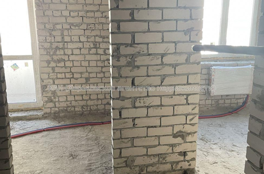 Продам квартиру, Франковская ул. , 1  ком., 37 м², без внутренних работ 