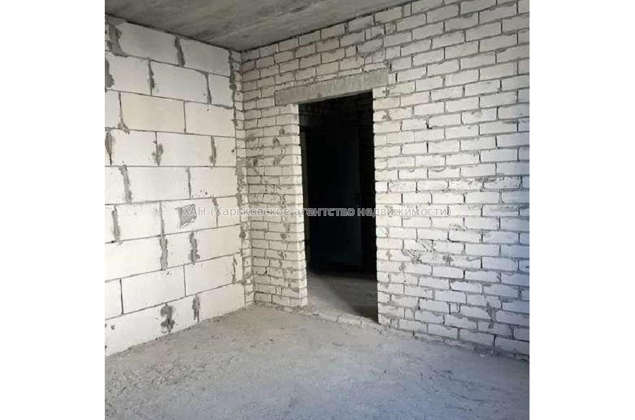 Продам квартиру, Франковская ул. , 1  ком., 37 м², без внутренних работ 