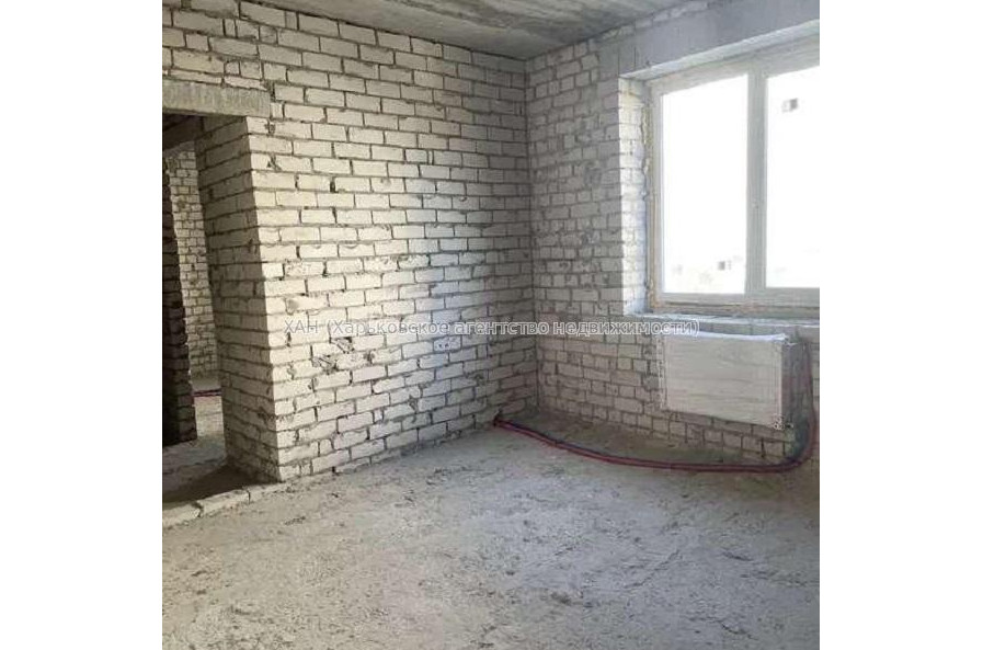 Продам квартиру, Франковская ул. , 1  ком., 37 м², без внутренних работ 