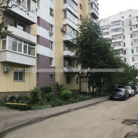 Продам квартиру, Ахсарова Энвера ул. , 1  ком., 46 м², советский ремонт