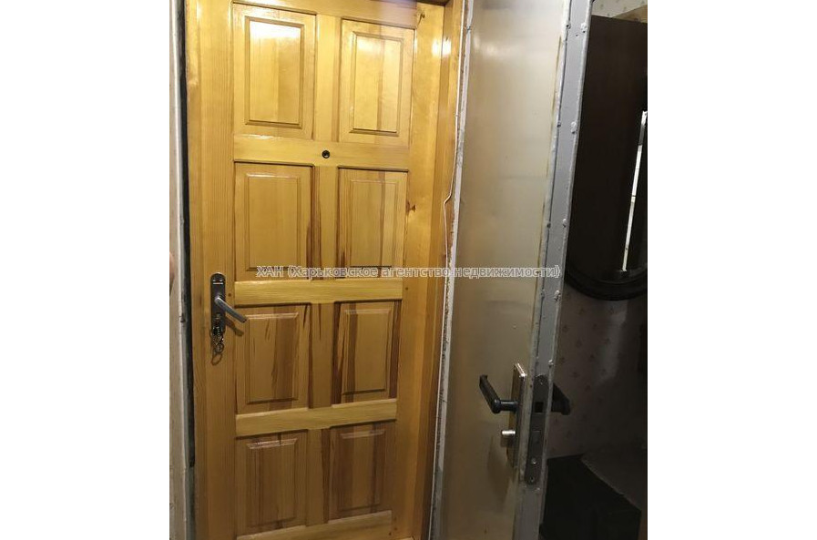 Продам квартиру, Ахсарова Энвера ул. , 1 кім., 46 м², советский ремонт 