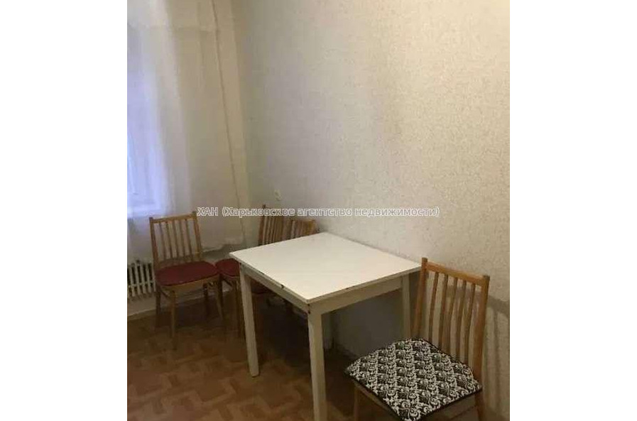 Продам квартиру, Ахсарова Энвера ул. , 1 кім., 46 м², советский ремонт 