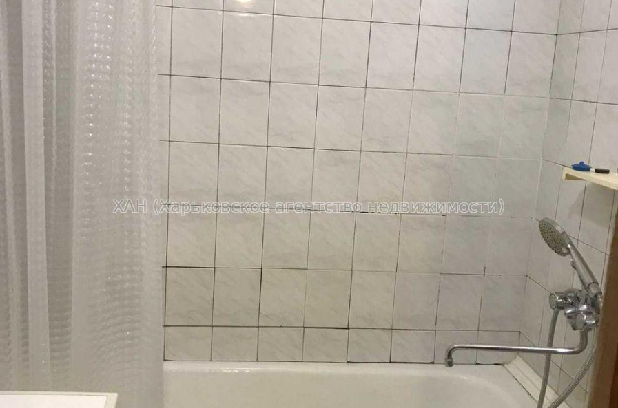 Продам квартиру, Ахсарова Энвера ул. , 1 кім., 46 м², советский ремонт 
