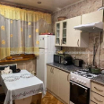 Продам квартиру, Светлая ул. , 3  ком., 68 м², косметический ремонт 