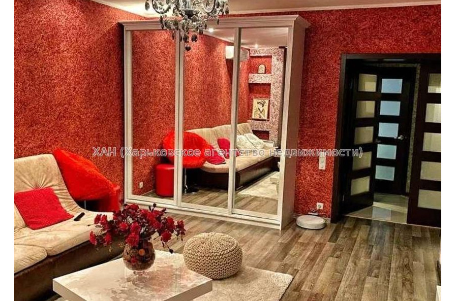 Продам квартиру, Кричевского ул. , 2 кім., 83 м², евроремонт 