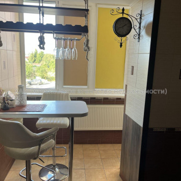 Продам квартиру, Кричевского ул. , 2  ком., 83 м², евроремонт 