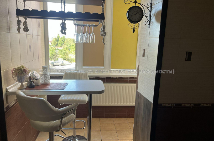 Продам квартиру, Кричевского ул. , 2 кім., 83 м², евроремонт 