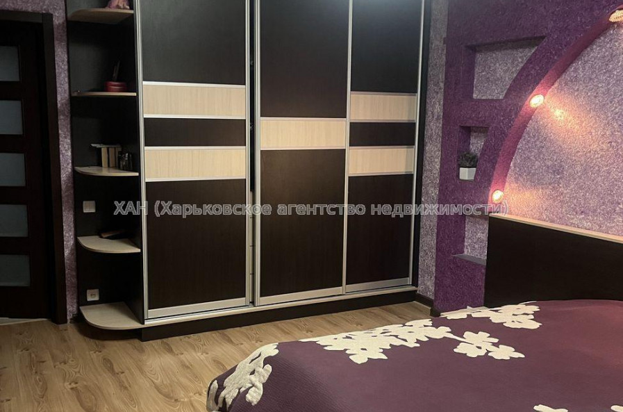 Продам квартиру, Кричевского ул. , 2 кім., 83 м², евроремонт 