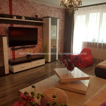 Продам квартиру, Кричевского ул. , 2  ком., 83 м², евроремонт 