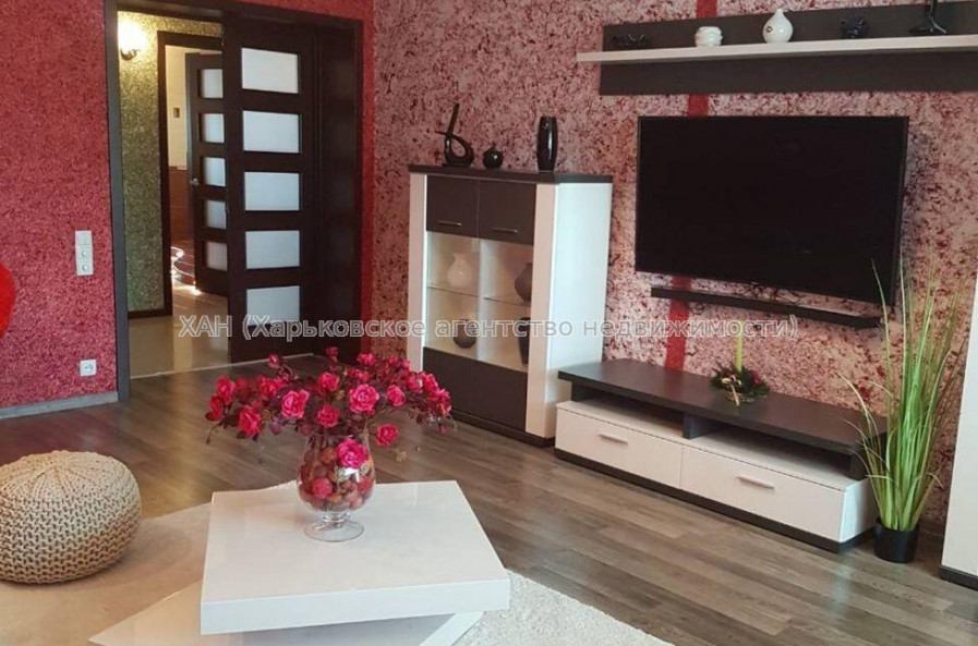 Продам квартиру, Кричевского ул. , 2 кім., 83 м², евроремонт 