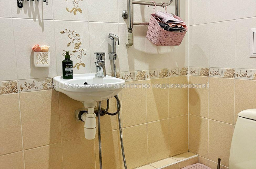 Продам квартиру, Кричевского ул. , 2 кім., 83 м², евроремонт 