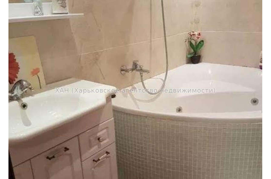 Продам квартиру, Кричевского ул. , 2 кім., 83 м², евроремонт 