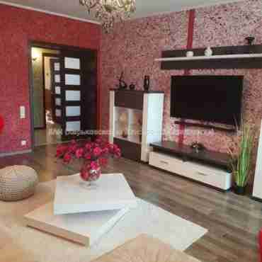Продам квартиру, Кричевского ул. , 2 кім., 83 м², евроремонт 