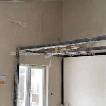 Продам квартиру, Деревянко ул. , 2 кім., 45 м², частичный ремонт 