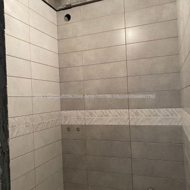 Продам квартиру, Деревянко ул. , 2  ком., 45 м², частичный ремонт 