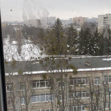 Продам квартиру, Деревянко ул. , 2  ком., 45 м², частичный ремонт 