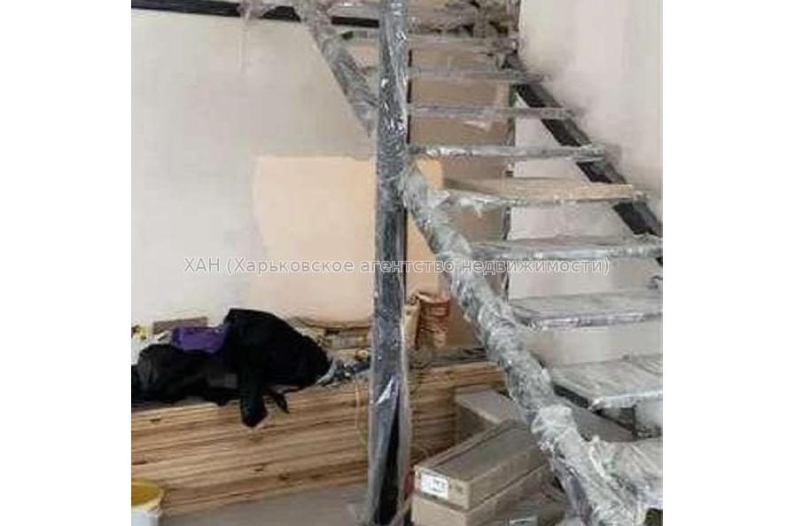 Продам квартиру, Деревянко ул. , 2 кім., 45 м², частичный ремонт 