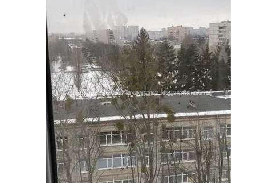 Продам квартиру, Деревянко ул. , 2 кім., 45 м², частичный ремонт 