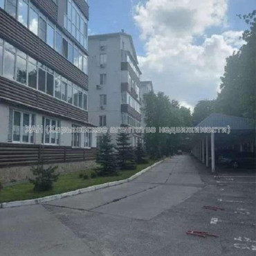 Продам квартиру, Деревянко ул. , 2 кім., 45 м², частичный ремонт 