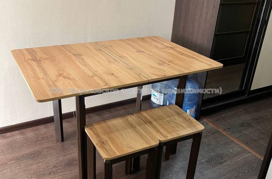 Продам квартиру, Большая Панасовская ул. , 1  ком., 23 м², капитальный ремонт 