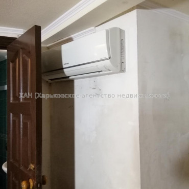 Продам нежилую недвижимость, офис в многоквартирном доме , 2  ком., 52.30 м², косметический ремонт 