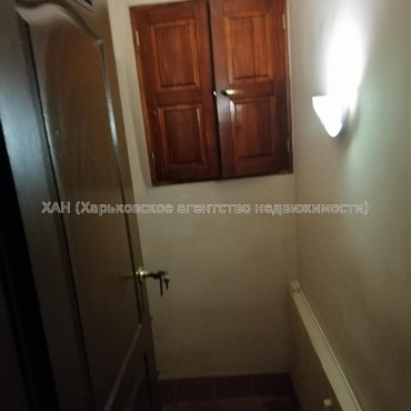 Продам нежилую недвижимость, офис в многоквартирном доме , 2  ком., 52.30 м², косметический ремонт 