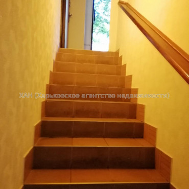 Продам нежилую недвижимость, офис в многоквартирном доме , 2  ком., 52.30 м², косметический ремонт 