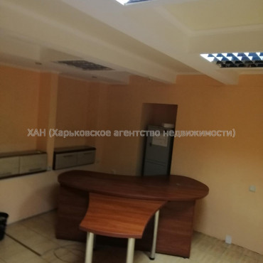 Продам нежилую недвижимость, офис в многоквартирном доме , 2  ком., 52.30 м², косметический ремонт 