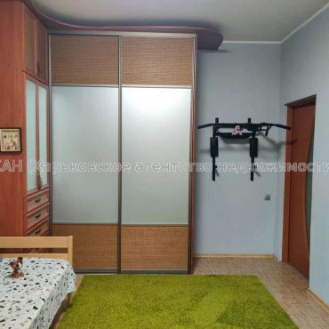 Продам квартиру, Клочковская ул. , 2 кім., 50 м², капитальный ремонт 