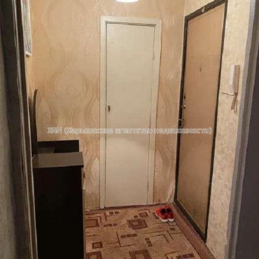 Продам квартиру, Тракторостроителей просп. , 1 кім., 34 м², косметический ремонт 